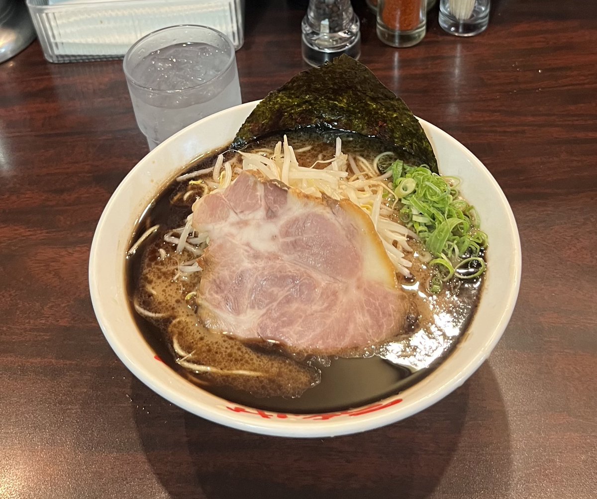 映画をみてその後ラーメン食べた🍜
充実~~🤤