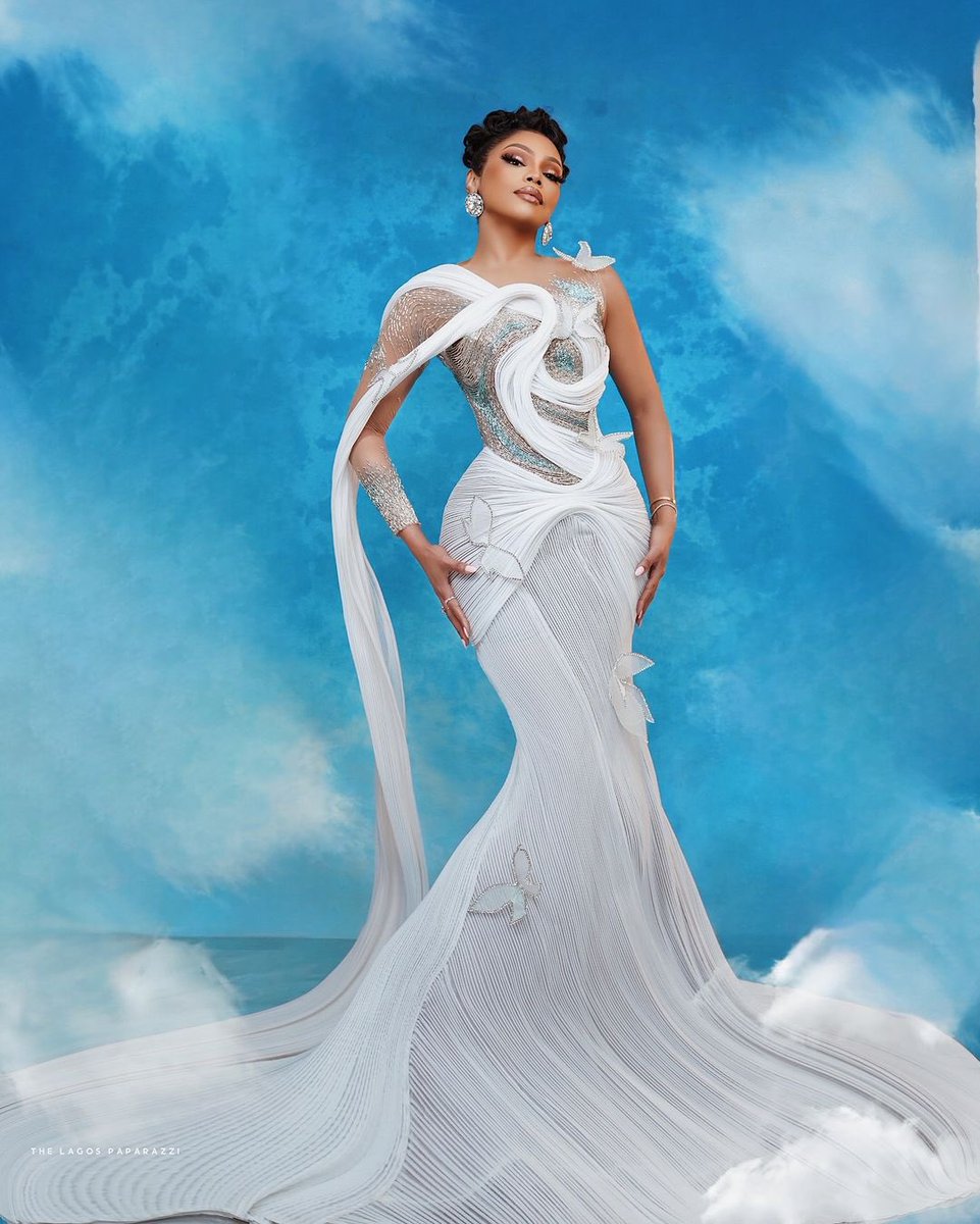 PopPulseSA's tweet photo. Bonang Matheba once again proving why she is a fashion icon while hosting the #MissSA2024 pageant finale. https://t.co/1W5Of7nRB5