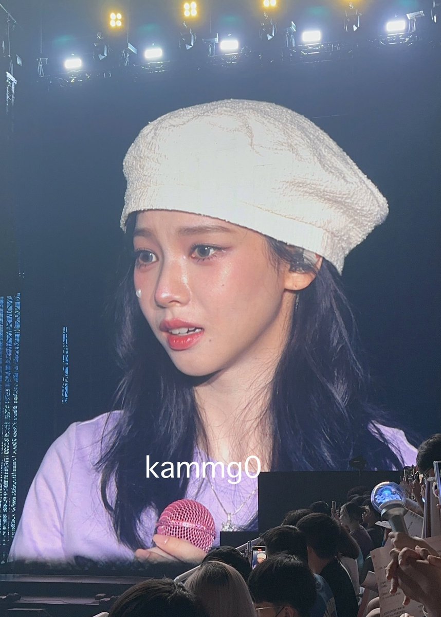 kammg0's tweet photo. 노래 이벤트로 Til We Meet Again 했는데 개 못 불러서 애들 못 알아들었는데 표정 개 ㅇ웃김ㅋㅋㅋㅋㅋㅋ 아 씨바 ㅜㅜㅜㅜㅜㅜ https://t.co/kJyePbW1Ie