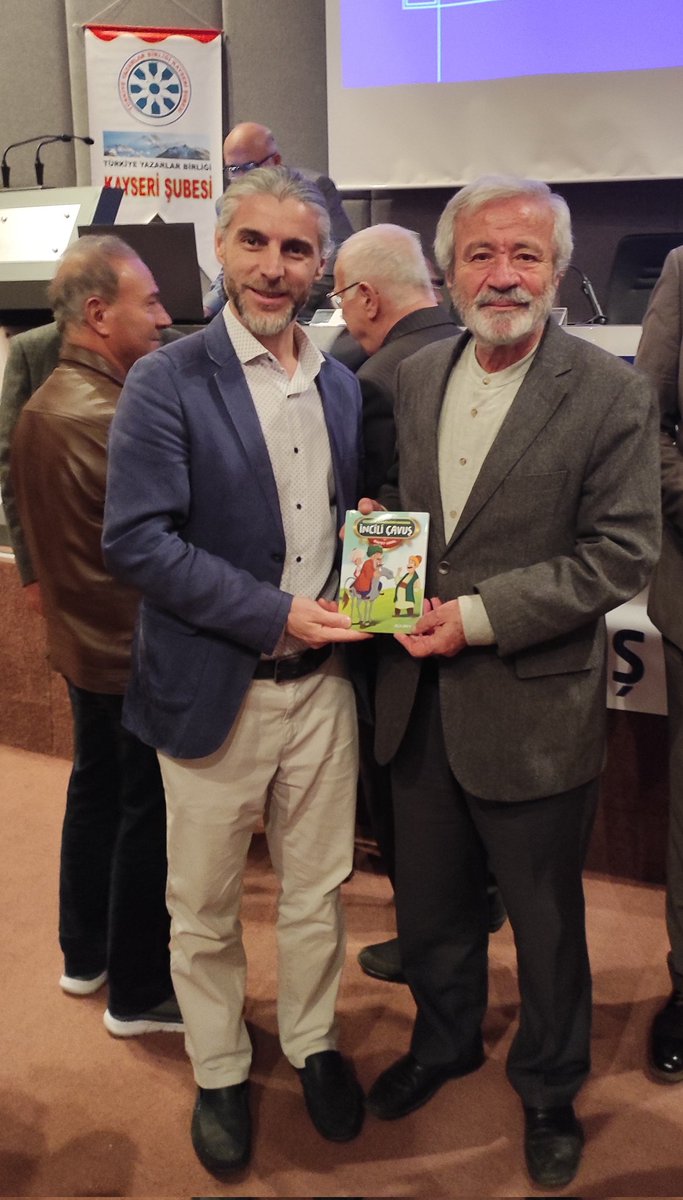 TYB Kurucu Şeref Başkanı D. Mehmet Doğan Hocam emanetini Rabbimize teslim etti.Batılılaşma ekseninde kimliğini yitiren bir camiaya hakikati duyurmak için çabaladı.
Ömrünü bu ihaneti anlatmaya adadı, eğilmedi bükülmedi, siyasete evrilmedi.Allah rahmet eylesin, mekanı cennet olsun.