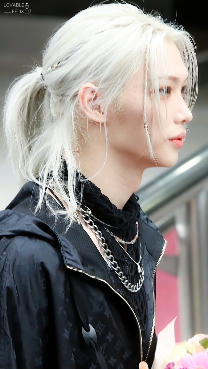 LOVABLEFELIX915's tweet photo. 240726 뮤뱅 HQ💖

예쁜 애

#ATE #ChkChkBoom #필릭스 #Felix #StrayKids #스트레이키즈 #李龙馥 #フィリックス #ピリちゃん

@Stray_Kids https://t.co/thYrvBJLwO