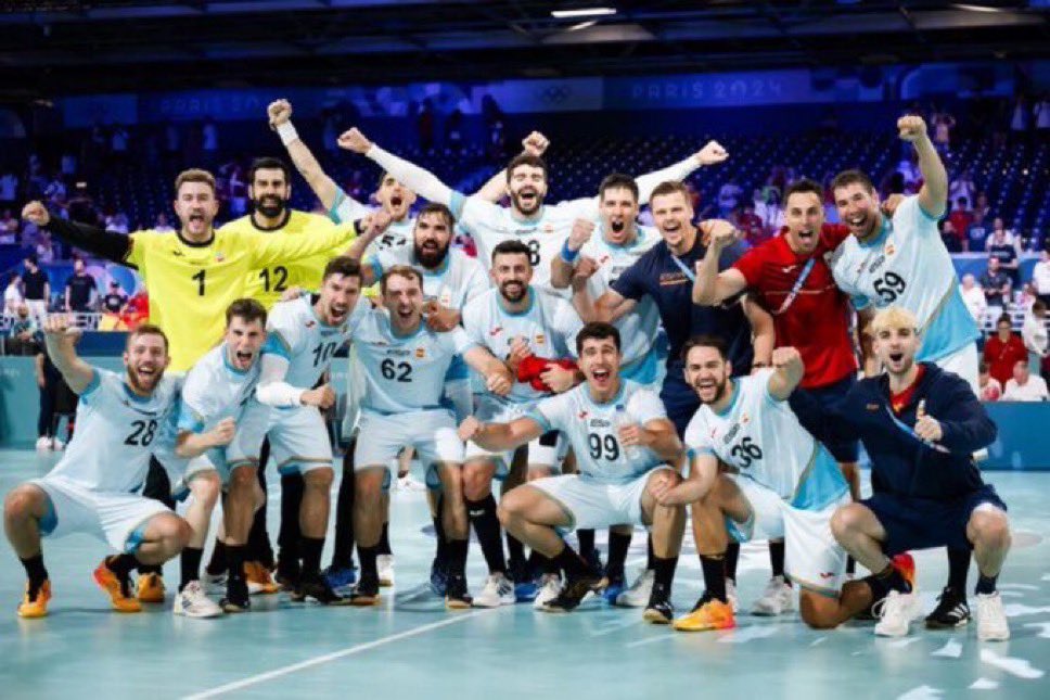 La leyenda continúa… ¡HISPANOS!

Juegos Olímpicos:
🥉1996, 2000, 2008, 2020 y 2024.

Campeonatos del Mundo:
🥇 2005 y 2013.
🥉 2011, 2021 y 2023.

Campeonato de Europa:
🥇2018 y 2020.
🥈1996, 1998, 2006, 2016 y 2022.
🥉2000 y 2014.
