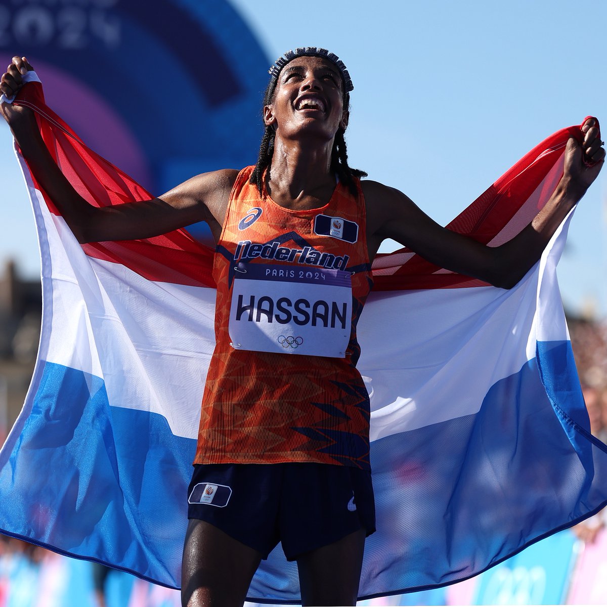 Emil Zátopek won three medals (all gold) in the 5000m, 10,000m and marathon at the Helsinki 1952 Olympics. 

Sifan Hassan has now also claimed a trio of medals (two bronzes and gold) in those distances at Paris 2024. 

👉 athleticsweekly.com

#Paris2024