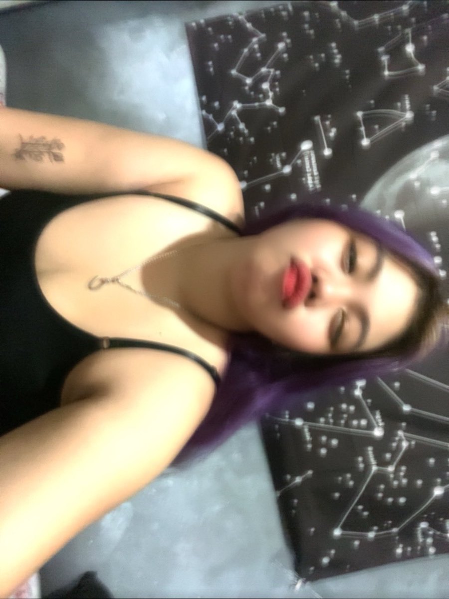 antoneth_mary's tweet photo. hey boo https://t.co/9WQaoE0bgi