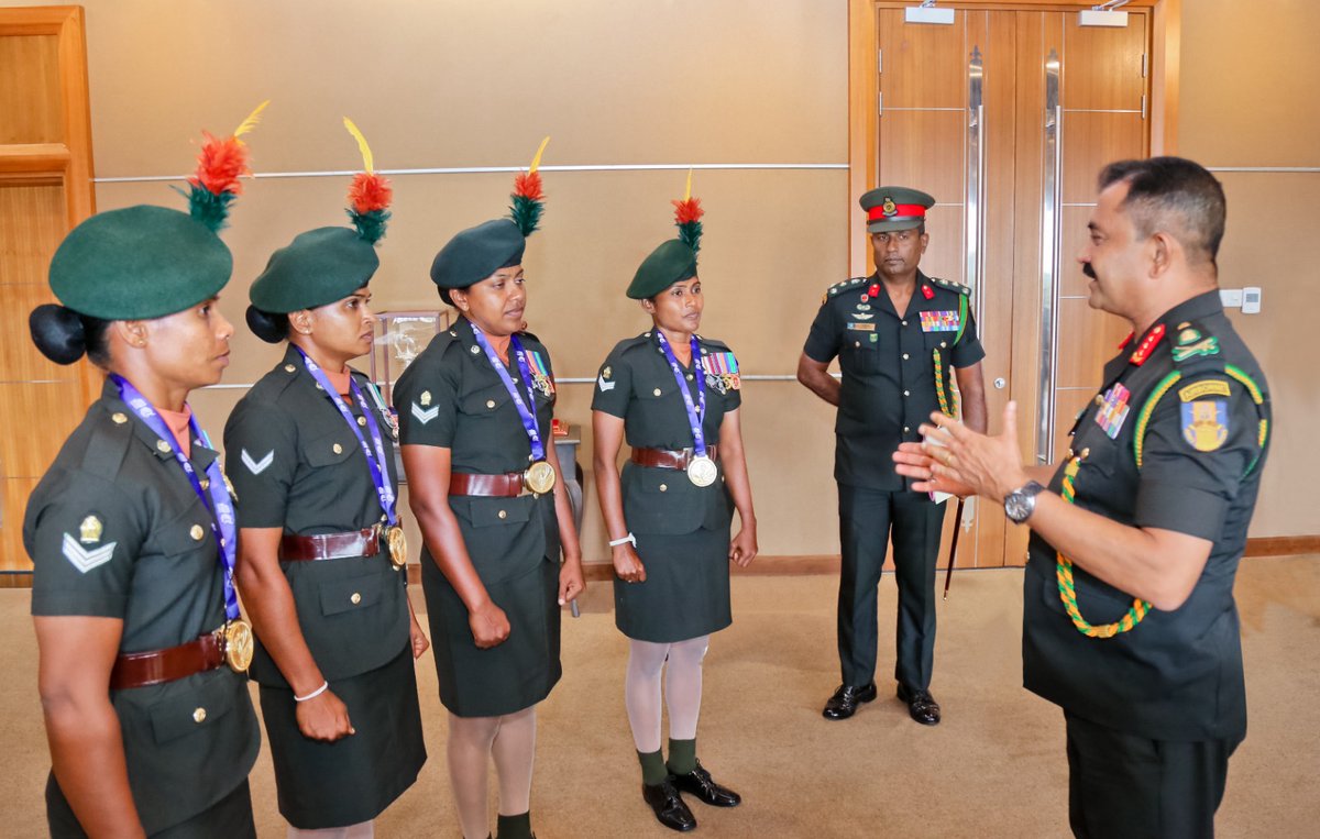 Sri_Lanka_Army's tweet image. Commander of the Army extends his best wishes to Corporal M.A.A Sanjeewani, the new T20 Captain of the Sri Lanka Women’s Cricket Team for tour in Ireland, and all Army cricketers . 🇱🇰🏏 #ArmyPride #SLWomensCricket
@OfficialSLC @DailyNews_lk @newsdotlk @MoYS_SriLanka @LkDefence