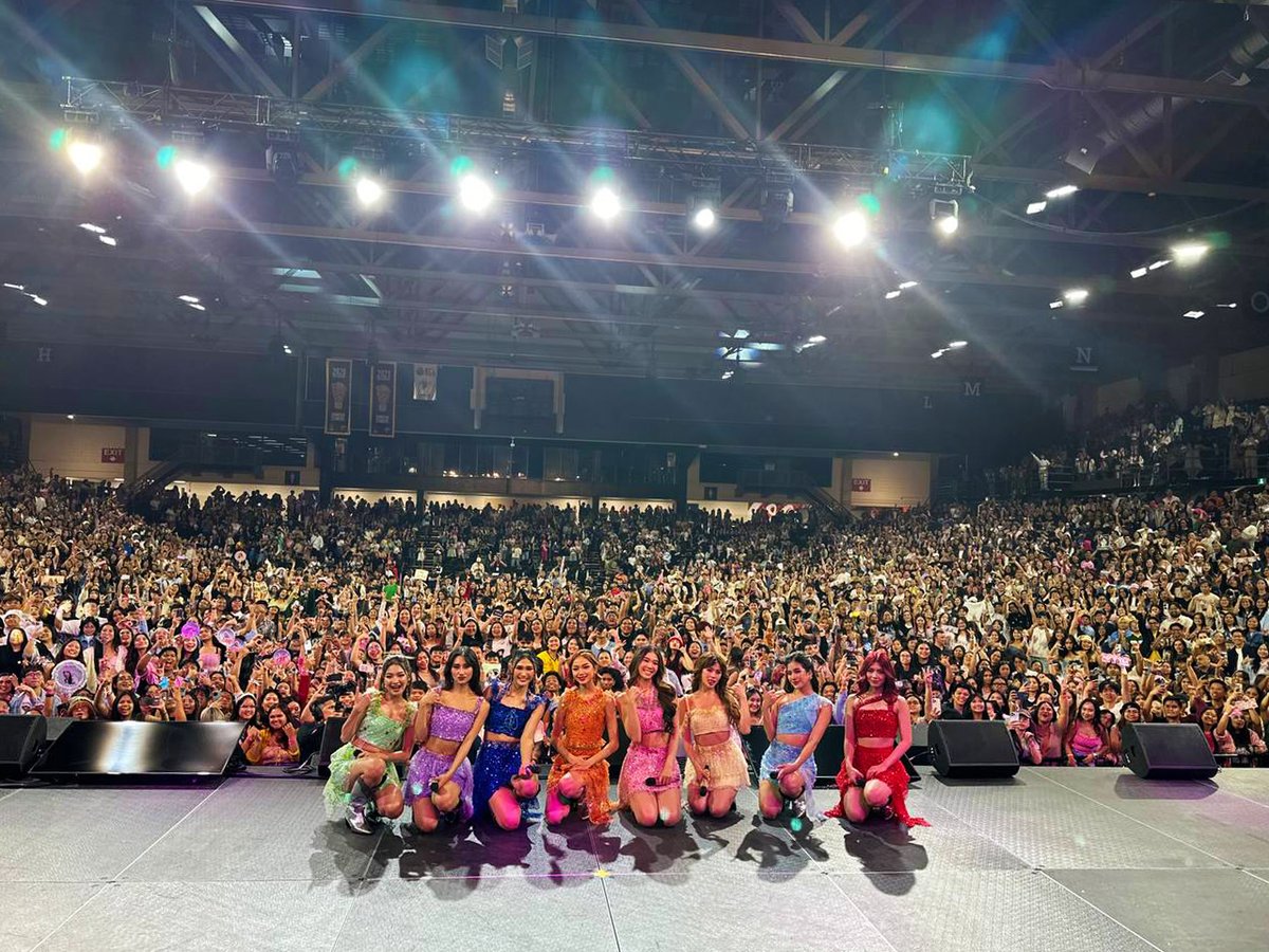 #BINI : Edmonton! You stole our hearts and made #BINIverse_Edmonton even sweeter!🥰🍒

A huge thanks to our amazing kababayans for bringing the energy and jamming with us on the 2nd leg of #BINIverse_TheCanadaTour!✨🍁

Just two more stops to go! Next up: Winnipeg! Kita-kits! 🌸