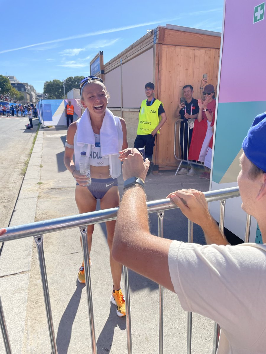 CONGRATS to Dakotah Lindwurm!  #OlympicMarathon and A PROPOSAL 💍Montana is a lucky guy!! #Paris2024