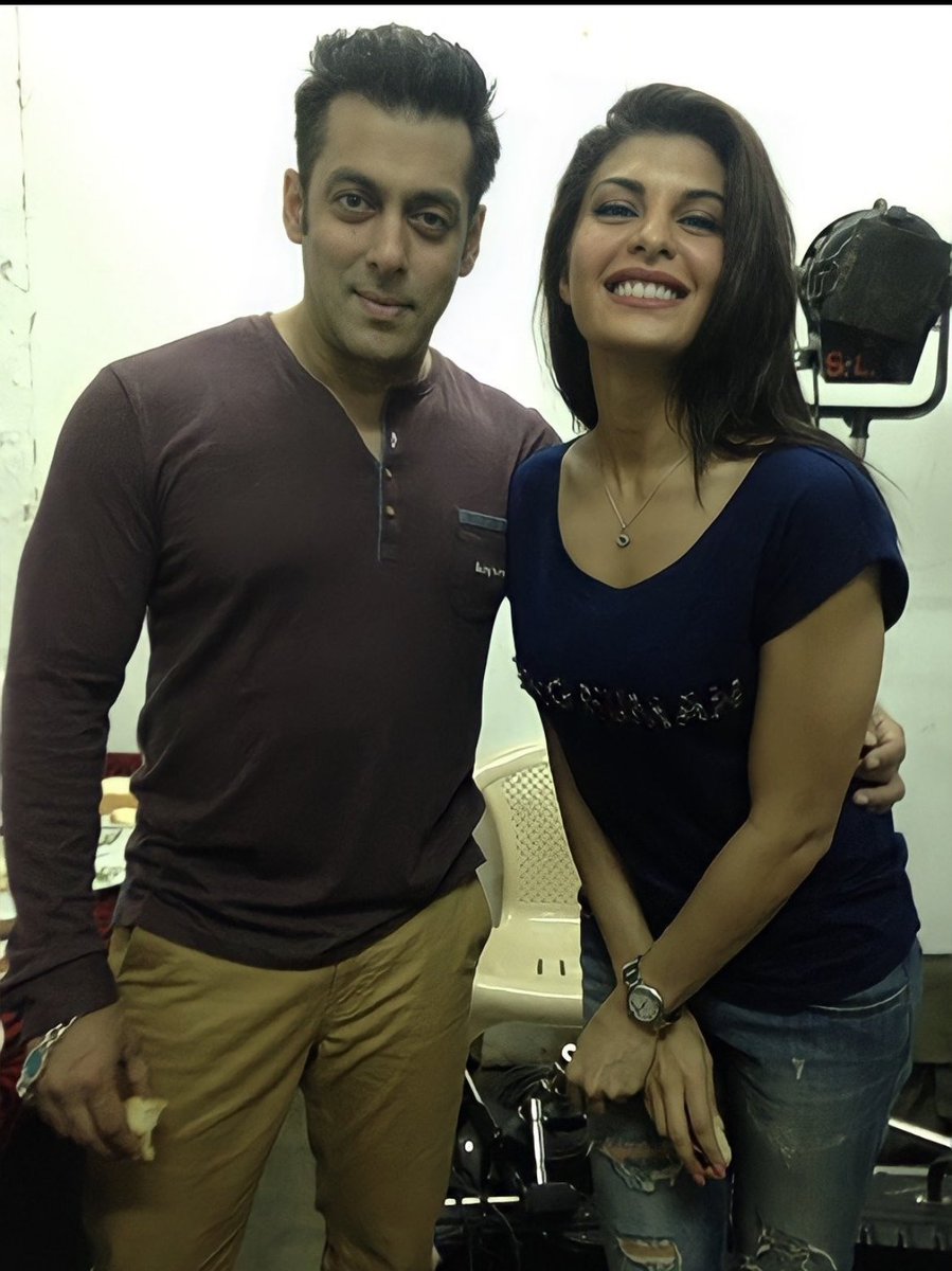 Salman Khan Fan Club (@beingskfan_club) on Twitter photo Wishing the Evergreen & Talented Bollywood Megastar Actress <a href="/Asli_Jacqueline/">Jacqueline Fernandez</a> Happy Birthday! We Wish You Love & Happiness Year Ahead ! 🍫🎉
#HBDJacquelineFernandez ❤️💐🍰 <a href="/JacquelineClub_/">Jacqueline Fernandez Fan Club</a> <a href="/BeingSKFanClub_/">Being Salman Khan Fan Club</a> <a href="/TeamJacquelineG/">Team Jacqueline Fernandez</a> <a href="/BeingSalmanKhan/">Salman Khan</a> 🥃🍺<a href="/JacquelineTrend/">Jacqueline Fernandez Trend’s ❤️</a> <a href="/BeingJFernandez/">Jacqueline Fernandez Lover’s ❤️</a> Wishing the Evergreen & Talented Bollywood Megastar Actress <a href="/Asli_Jacqueline/">Jacqueline Fernandez</a> Happy Birthday! We Wish You Love & Happiness Year Ahead ! 🍫🎉
#HBDJacquelineFernandez ❤️💐🍰 <a href="/JacquelineClub_/">Jacqueline Fernandez Fan Club</a> <a href="/BeingSKFanClub_/">Being Salman Khan Fan Club</a> <a href="/TeamJacquelineG/">Team Jacqueline Fernandez</a> <a href="/BeingSalmanKhan/">Salman Khan</a> 🥃🍺<a href="/JacquelineTrend/">Jacqueline Fernandez Trend’s ❤️</a> <a href="/BeingJFernandez/">Jacqueline Fernandez Lover’s ❤️</a>
