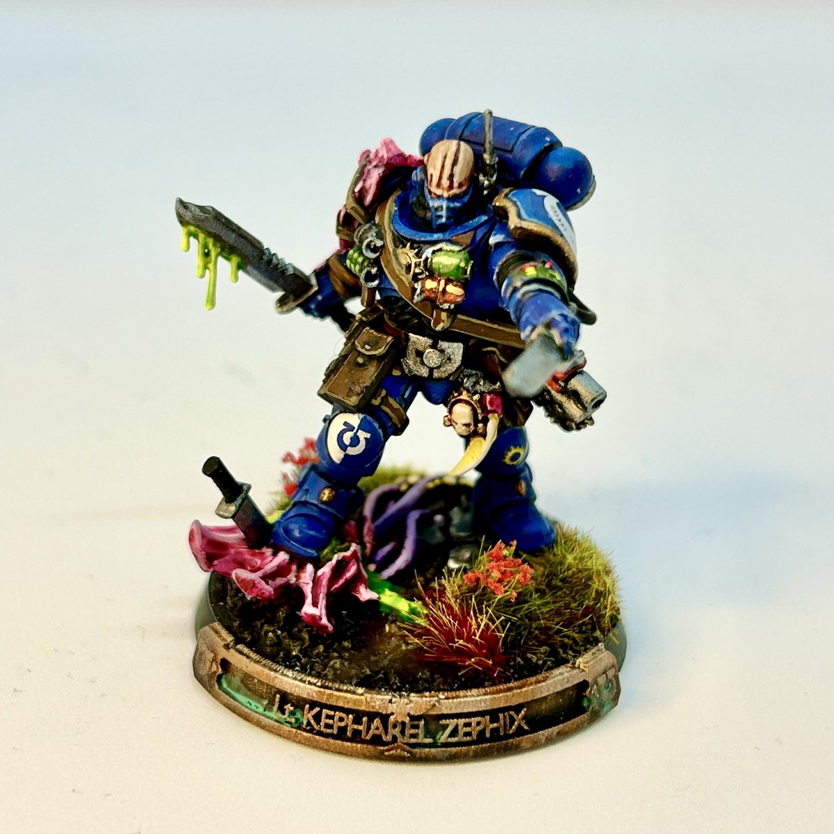 100tungamer's tweet photo. Space Marine Lieutenant from Leviathan
#warhammercommunity #warhammer40k #spacemarines #librarian #leviathan #100tungamer #gamesworkshop #gamesworkshop40k #tabletop #minipainting #eobcomplete #slaythegrey https://t.co/tuvwo5xG8L