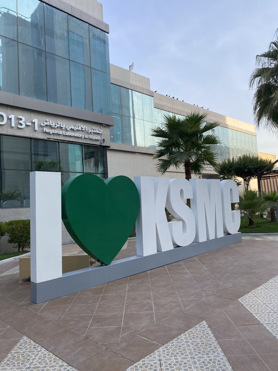 NXIXF_'s tweet photo. اليوم اول يوم امتياز في المستشفى الاعظم في المملكة العربية السعودية 🫡 #KSMC https://t.co/gMd7i6zm3D