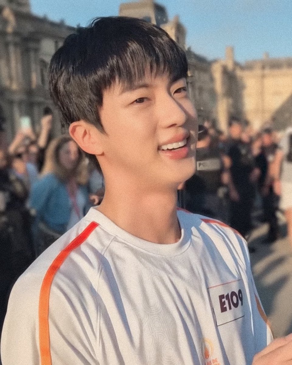 filmsforjin's tweet photo. my forever love :( https://t.co/AEK11y5TEo