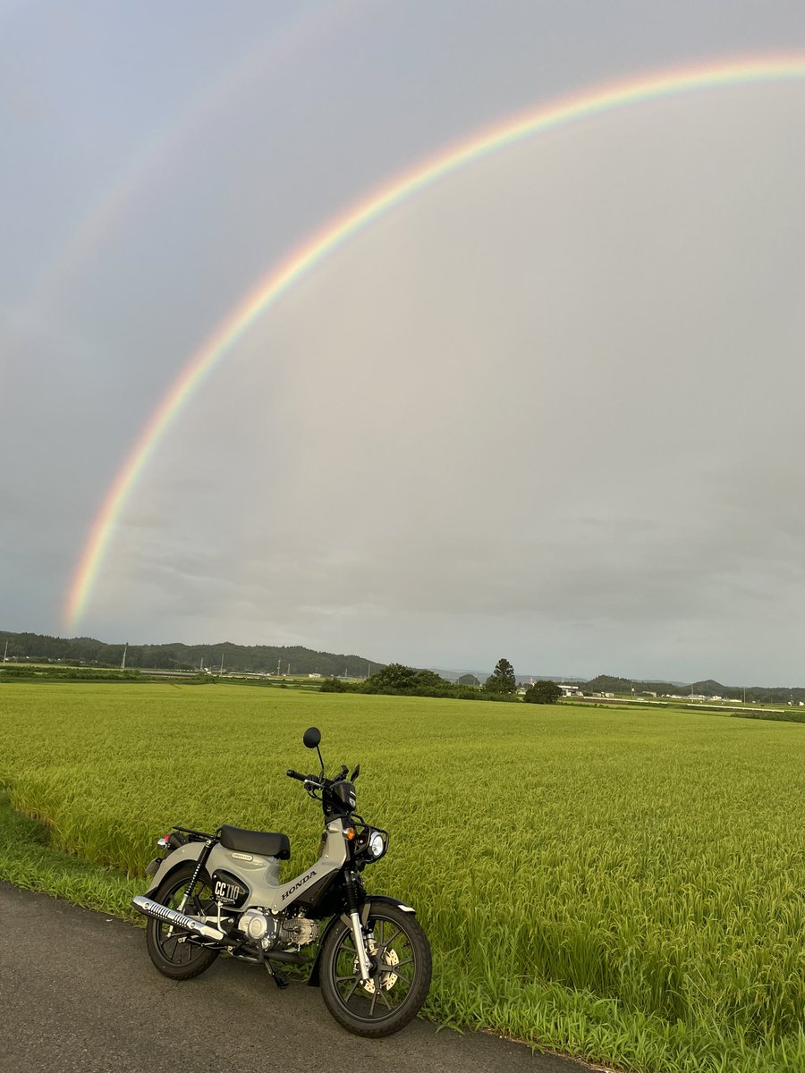 ishikhi's tweet photo. 虹出てた
 #クロスカブ https://t.co/kT0HZP5IlQ