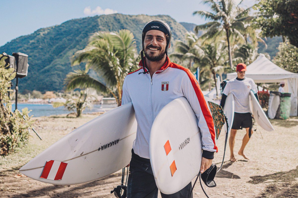 Nataliaddimi's tweet photo. Perú 🇵🇪 finalizó su participación en los #JuegosOlímpicos  #PARIS2024, de las mejores de los últimos tiempos. COMPITIERON. Aquí les dejo un pequeño resumen de nuestra calidosa delegación de 26 atletas:

*Se consiguió una medalla después de 32 años.
*Se sumó la primera medalla olímpica de bronce.
*Se acumuló 5 medallas olímpicas en nuestra historia.

ENTRE LOS 8 MEJORES DEL MUNDO
- Stefano Peschiera (Vela): 3° [Bronce 🥉]
- Maria Belén Bazo (Vela): 4° [Diploma]
- Alonso Correa (Surf): 4° [Diploma]
- Kimberly García y César Rodríguez (Maratón Marcha): 4°  [Diploma]
- Nicolás Pacheco (Tiro): 6° [Diploma]
- Evelyn Inga (Marcha): 8° [Diploma]

TOP 15 DEL MUNDO
- Mary Luz Andía (Marcha): 12°
- Daniella Borda + Nicolás Pacheco (Tiro Mixto): 13°
- Alessia y Valeria Palacios (Remo): 14°

TOP 20 DEL MUNDO
- Kimberly García (Marcha): 16°
- Sol Aguirre (Surf): 17°
- Thalia Valdivia (Maratón): 18° [Mejor Latinoamericana en la prueba]
- Daniella Borda (Tiro): 19°

- Lucca Mesinas (Surf): 21°
- María Alejandra Bramont (Aguas abiertas): 21°
- Adriana Sanguineti (Remo): 24°
- Juan Miguel Postigos (Judo): 24°
- Luis Henry Campos (Marcha): 26°
- Inés Castillo (Bádminton): 29°
- Mckenna De Bever (Natación): 29°
- Joaquín Vargas (Natación): 29°
- Florencia Chiarella (Vela): 32°
- Maria Luisa Doig (Esgrima): 33°
- Gladys Tejeda (Maratón): 56°
- Luz Mery Rojas (Maratón): 62°

- César Rodríguez (Marcha): DNF
- Cristhian Pacheco (Maratón): DNF