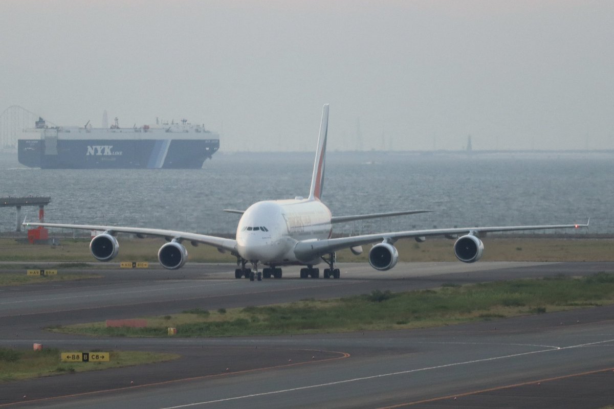 traveler_narrow's tweet image. Emirates 
Airbus A380-861(A6-EUI)/ Aug 11,2024
#RJGG #NGO #飛来機

成田行きのエミレーツ318便が成田空港のA滑走路閉鎖に伴い、セントレアにダイバートしてきました。定期便では就航していないA380をセントレアで撮影できると思っていませんでした。。