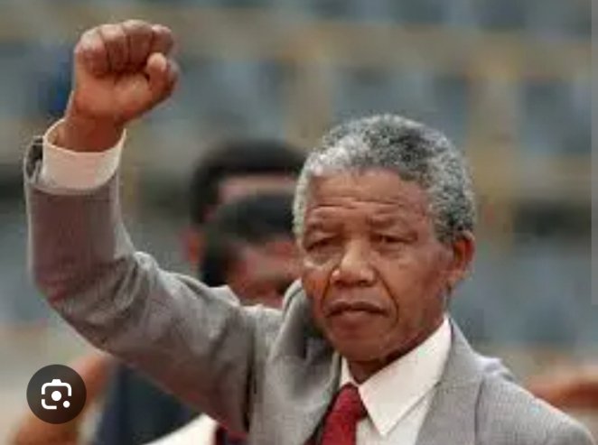 FDabishop's tweet photo. @burnaboy Poor Mandela... He actually fought for nothing, wasted 20yrs to liberated people that don't want to be liberated ..this people are still under the influence of their salve masters...Xenophobia don't affect the white but their fellow blacks..Shame! https://t.co/VVmXhWWqeL