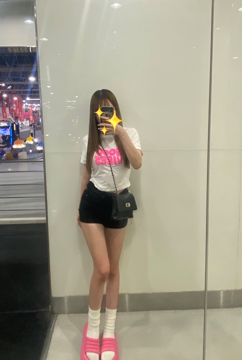 _oobrat's tweet photo. 🍯🌓 https://t.co/Ilxs389XF2