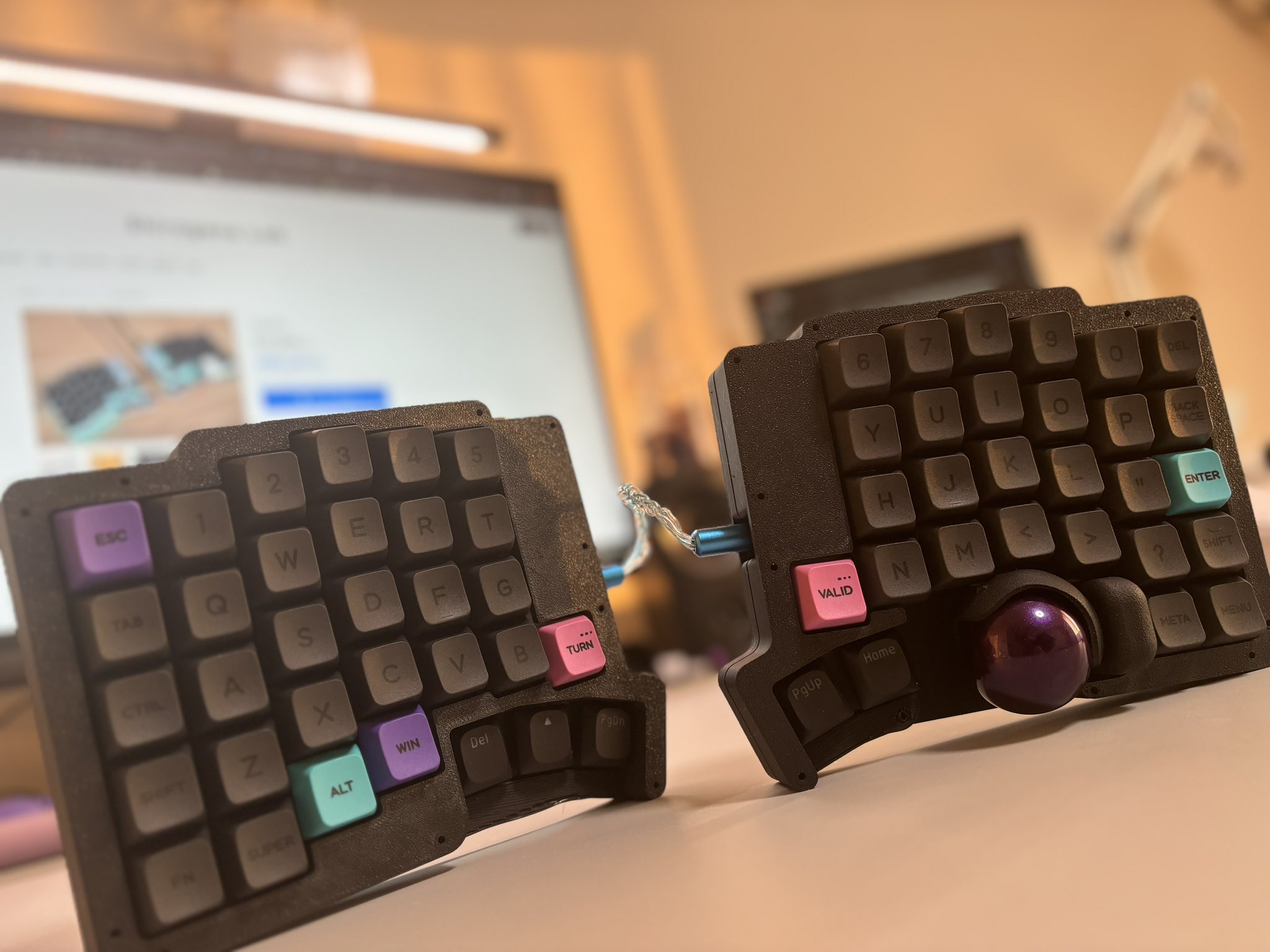 自作キーボード roBa (roBa 【トラックボール付きワイヤレス 自作キーボード roBa (roBa 【トラックボール付きワイヤレス