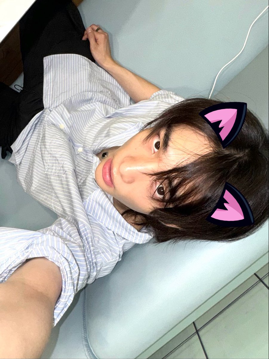 ⋅˚₊‧ ୨ hi, i'm dan! lf interactive filo moots ୧ ‧₊˚ ⋅

❆ she/her, 99, 🇵🇭
❆ exo-l '12 &amp; stay '23 
❆ semi new to #kpoptwt &amp; #stantwt
❆ mostly skz but any fandom is welcome
❆ follow me on tiktok: mylovestayhj
❆ maingay na moots jebalyoooooo ~ 

♡/↺ to spread, 고마워 🫶🏻