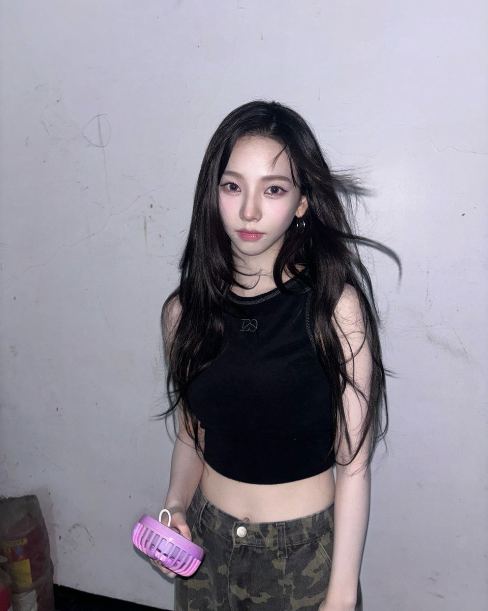 karina pics tweet media