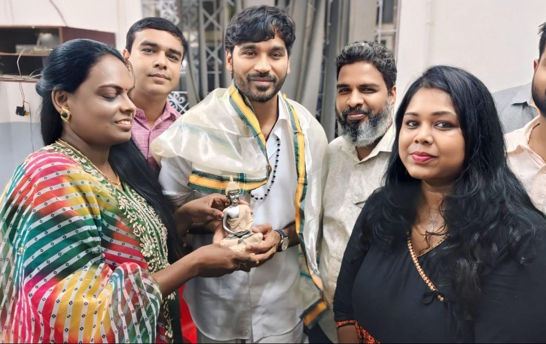 ShaliniNewtonS's tweet photo. #D50 success meet
#Raayan
🎬 Written & Directed by @dhanushkraja
🎵 Music by @arrahman
#D50BySunPictures
@sunpictures
@omdop @editor_prasanna @kalidas700 @sundeepkishan @PeterHeinOffl @jacki_art @kavya_sriram @kabilanchelliah @theSreyas @RIAZtheboss #D50FirstLook https://t.co/D82s8VKWy6
