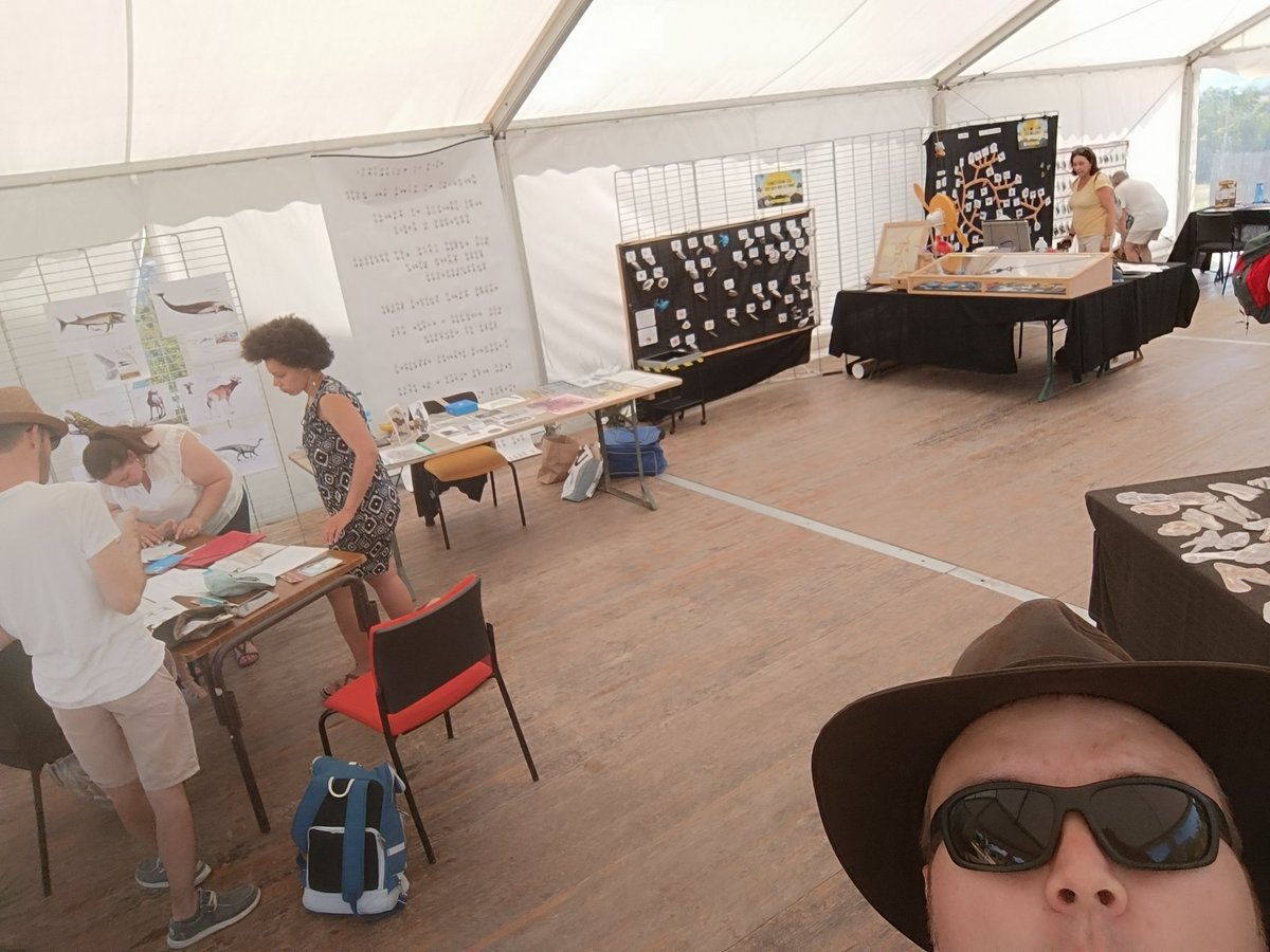 PALÉOSPHÈRE ⛏🦕🖍 (@apaleosphere) on Twitter photo Seconde journée pour FESTI'PAL à <a href="/Paleopolis/">Paléopolis</a> ❤️❤️
Avec <a href="/AIexis_Da_Costa/">ALEXIS DA COSTA</a> <a href="/Carchanocif/">Carchanocif</a> <a href="/JURASSIK_cedrik/">🦆 Cédrik JURASSIK 🌿</a> <a href="/EdwardEdwardino/">Edwardino</a> <a href="/Nicowild_57/">Nicowild</a> <a href="/valeoraptor/">Valéoraptor</a> Charline Paléo et Thibandit 🤠🦴⛏️🖍️ Seconde journée pour FESTI'PAL à <a href="/Paleopolis/">Paléopolis</a> ❤️❤️
Avec <a href="/AIexis_Da_Costa/">ALEXIS DA COSTA</a> <a href="/Carchanocif/">Carchanocif</a> <a href="/JURASSIK_cedrik/">🦆 Cédrik JURASSIK 🌿</a> <a href="/EdwardEdwardino/">Edwardino</a> <a href="/Nicowild_57/">Nicowild</a> <a href="/valeoraptor/">Valéoraptor</a> Charline Paléo et Thibandit 🤠🦴⛏️🖍️