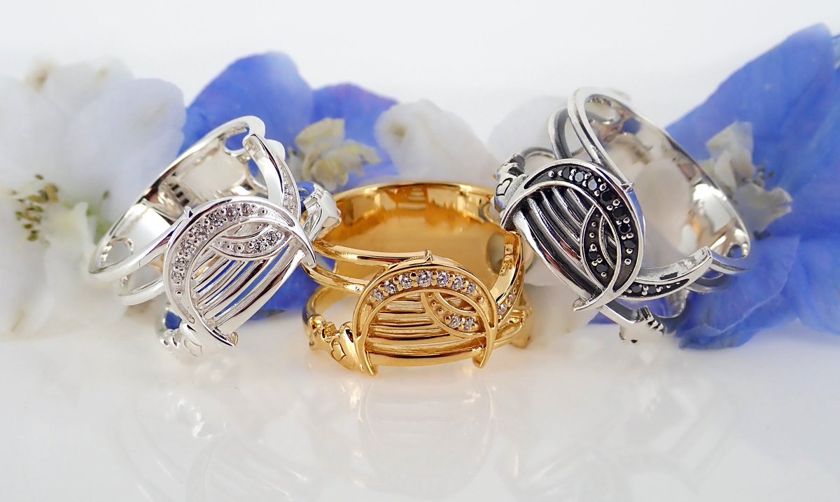 DearestCROWN's tweet photo. 【新作ジュエリー解禁】
"2024 New Collaboration Jewelry"

DaizyStripper(夕霧・Rei・風弥)
×
Dearest CROWN
〓初回購入特典〓
『お渡し会復活祭 2024』〜受付開始〜
※8月31日:〆切
↓↓詳細はこちら↓↓
https://t.co/LW9n9qhgUm https://t.co/vZ05lSssZ2