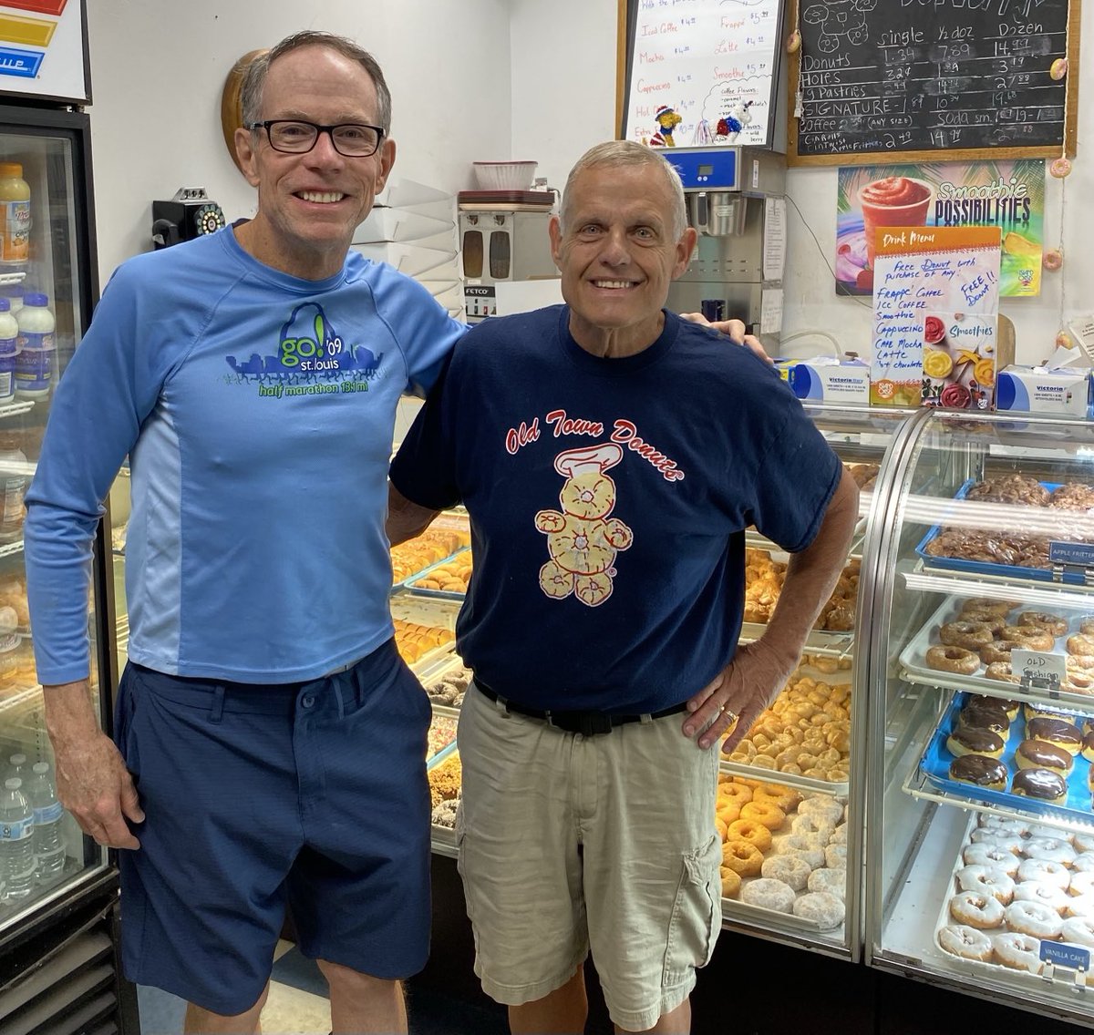 charliekmox's tweet photo. It’s already a good Sunday in Florissant at ⁦@OldTownDonuts⁩ with mon ami chief cook and bottle washer Keith Took https://t.co/XdTR59NRhZ
