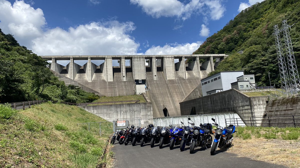 Yuuto_AF58's tweet photo. 本日はバイクDAYでした！
暑すぎ🥵
でも楽しかった！
そして、久しぶりのバイクすぎて首と背中を痛めました。笑 https://t.co/HQIpiFKice