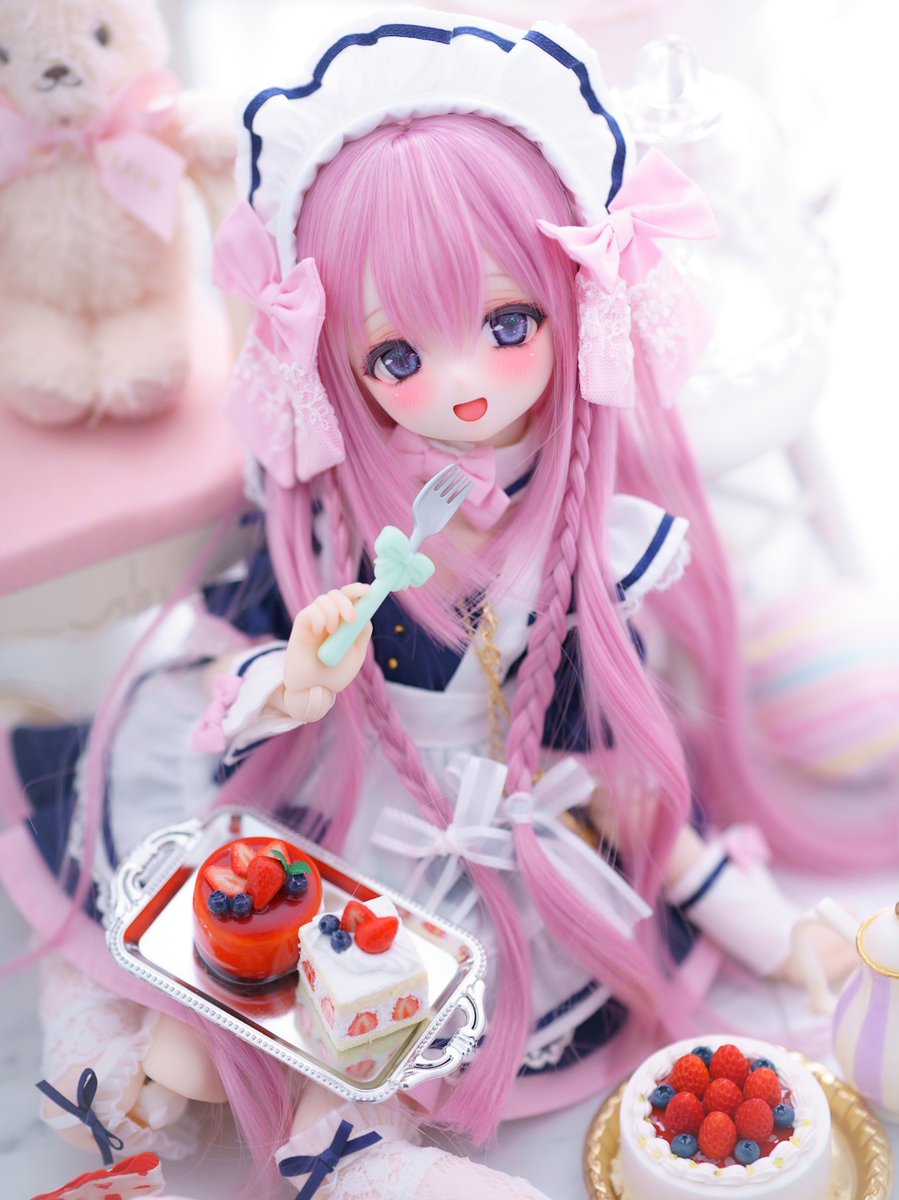 poe_poe2033's tweet photo. あまあまメイドさん🍰🩷 https://t.co/EDnYWoyo7l