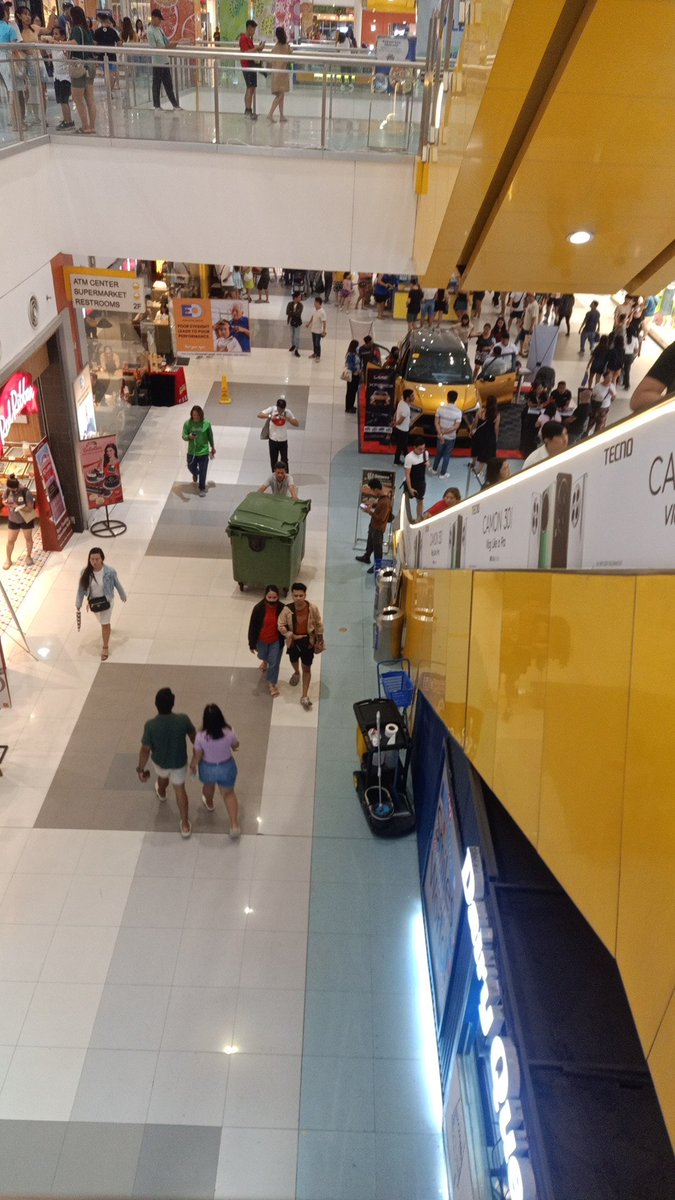ledoj83's tweet photo. Sm calamba https://t.co/OxOYtXhV9f