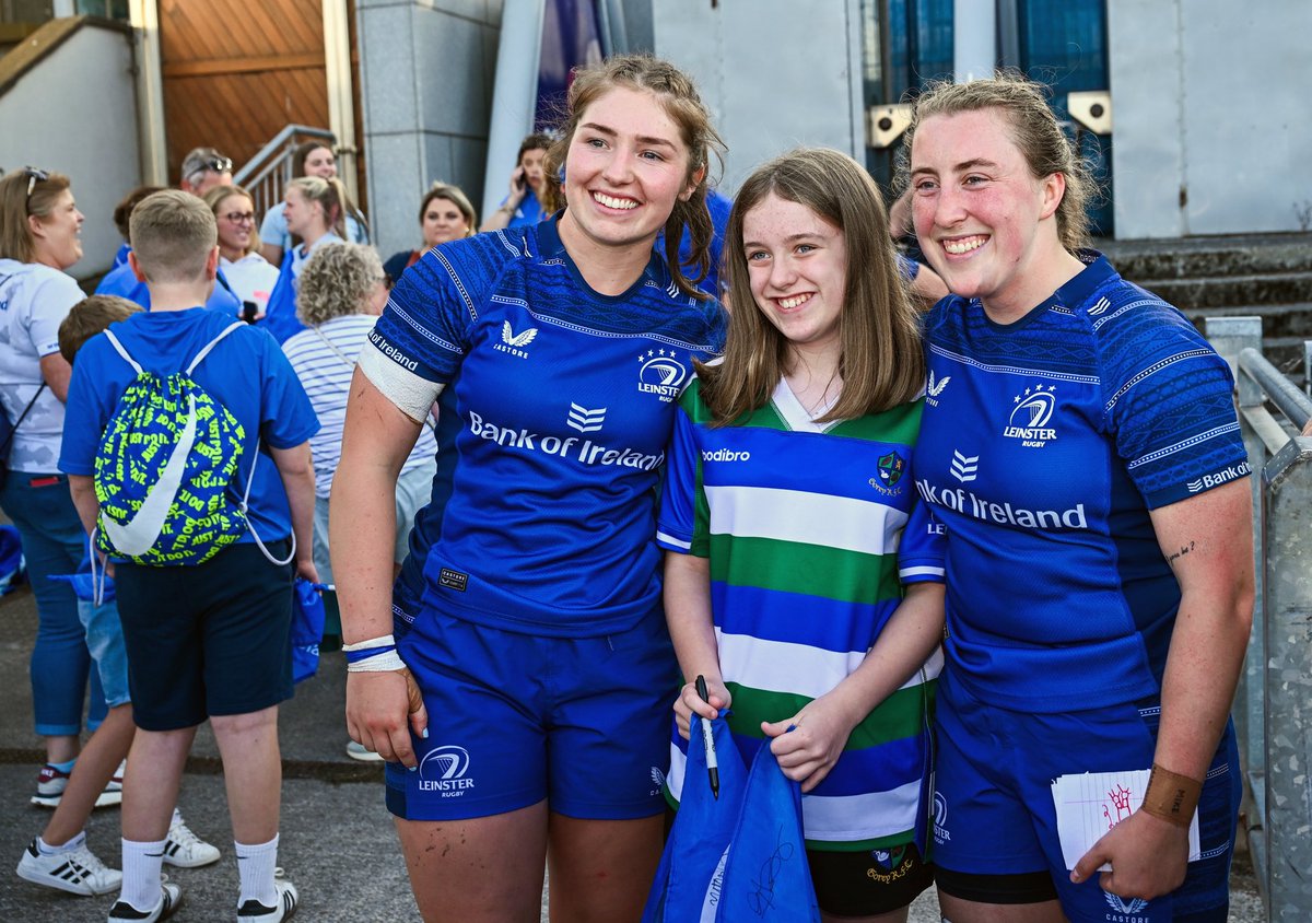 ohfadabee's tweet photo. Can’t see, can’t be…

So we show!

Unbelievable access and trust from Tania, Hannah and the whole @leinsterrugby women’s squad 💙

And Shauna, Seb &amp; Tom nailing the rest 📸 🎥 🎤 

Exciting project down the line too 🤔 

#ThisIsLeinster https://t.co/g2r7EIpDRD