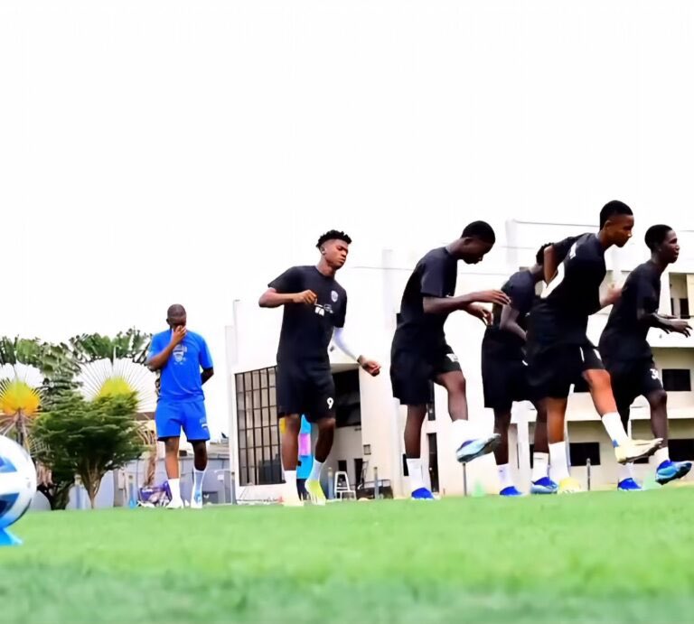 NigeriaStories's tweet photo. Wow 🤩 

Burna Boy’s  Football Academy in Lagos, Nigeria. https://t.co/YRVz1WtVvj