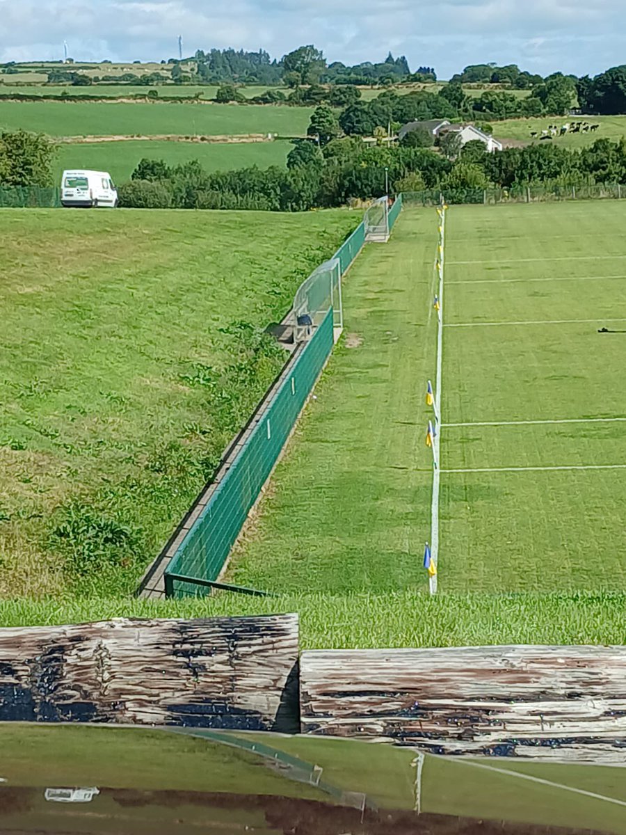 Grenaghgaa's tweet photo. Had the pleasure of Michael from @SportsLineServ1 who did a fantastic job on lining the pitch for us on Saturday https://t.co/Zc3zix5X2n