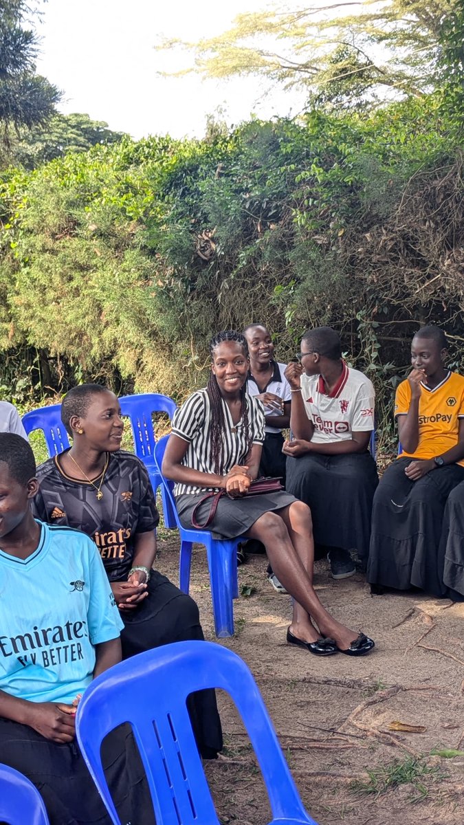 RotaractNdejje's tweet photo. Planting the seeds of service and leadership at Intract Ndejje SS. Can't wait to see what these young stars achieve! #Rotaract #Interact #Ndejje #YouthDevelopmen https://t.co/zXwmgZ0Aiy