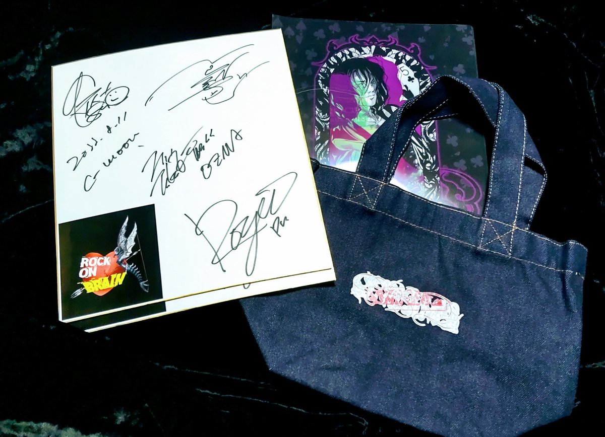 yamico835's tweet photo. Googleフォトさんが、2年前の今日は福島市C-moonでROCK ON BRAINだった事を教えてくれました🥰
この2日後13日は郡山♯9で、ビール祭り真っ只中のROCK ON BRAIN🍺
もう2年か〜···😄✨

ニクい機能ですねGoogleフォト！☺✨ https://t.co/xZxegurGtR