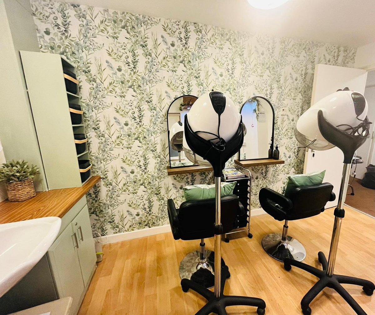 QuantumCareLtd's tweet photo. What an exciting week it has been for residents at Mountbatten Lodge, with the official opening of their revamped hairdressers! 

#QuantumCare #MountbattenLodge #CarehomesUK https://t.co/HxVYMhMtK8