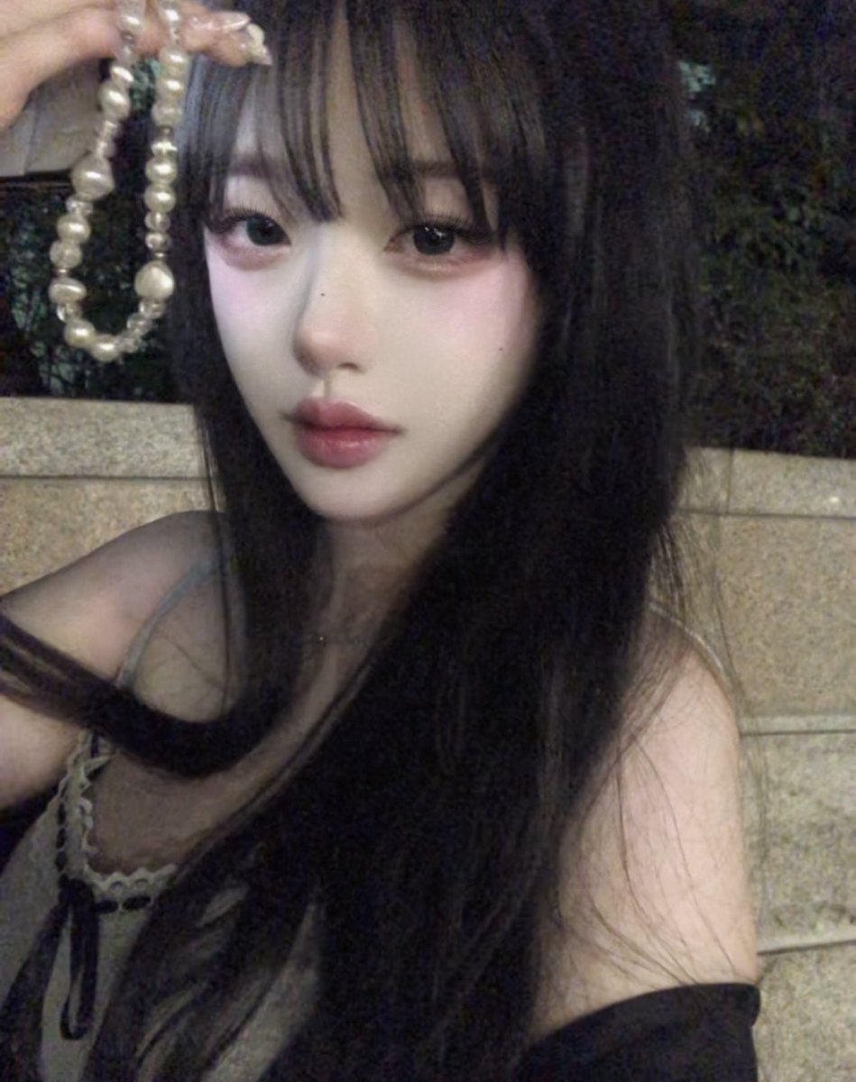 shushu lens blue💙 https://t.co/ckKxfVhFMj