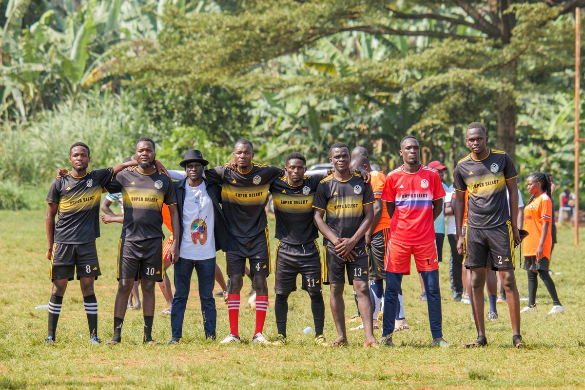 TC Powers  led by Team captain <a href="/IAMMarcel7/">Engiro Marcel</a> in a photo moment at Kitante.

#TCLeague ⚽