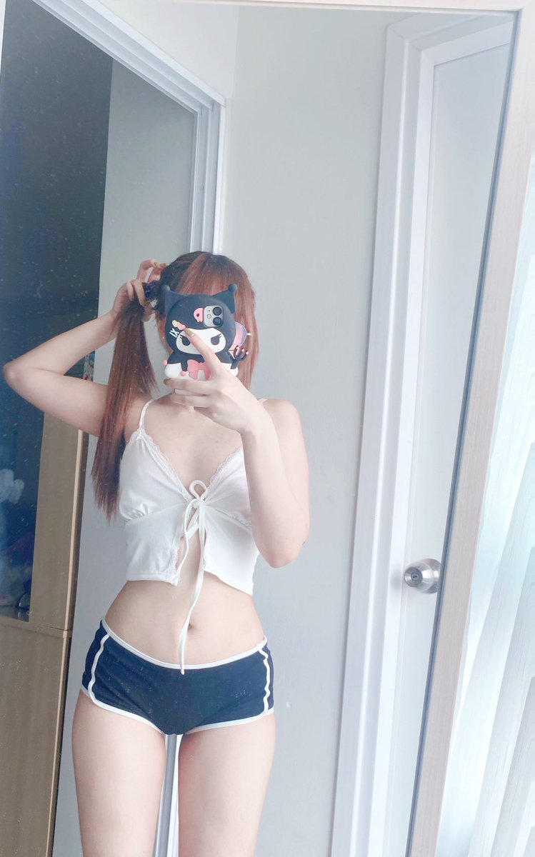 มีใครชอบสาวแว่นบ้างไหมคะ..🌸