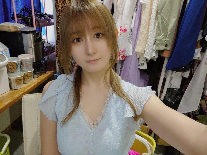 昨日のセクパラ、今日の撮影会いらしてくれた方々ありがとうございました！！ セクパラではお酒もᴛʜᴀɴᴋʏᴏᴜでした🥂𓈒𓏸︎︎︎︎ 暴れ散らかしたので全身筋肉痛です。9/7のアニパラ個人的に遊びに行くかんな  撮影会も久しぶりに来てくれた方がいてうれぴかったです❣️❣️ 差し入れもありがとう！！