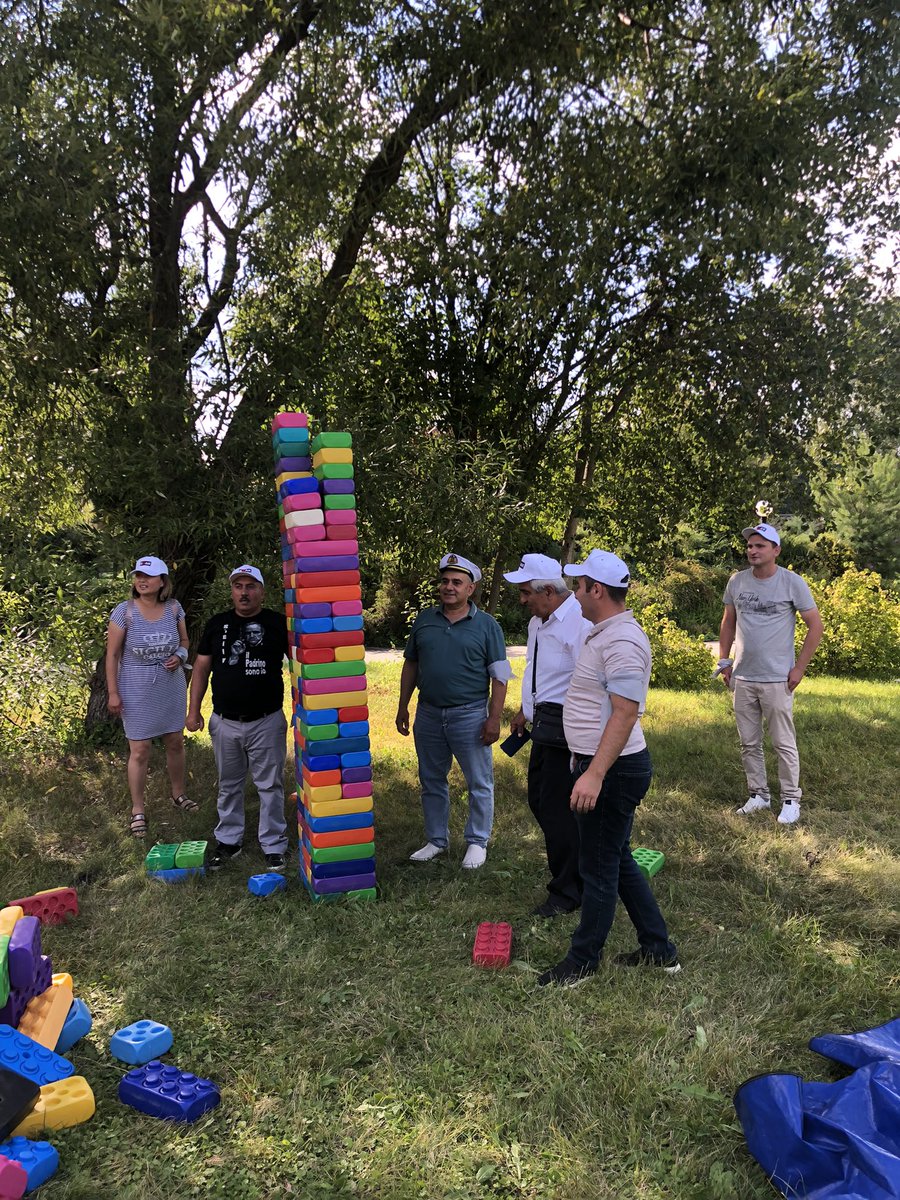 IgorLeChief's tweet photo. Поработал вчера ивент менеджером на тимбилдинге у взрослых и состоятельных дядечек и тетечек из строительной компании https://t.co/2ueg5mUXS4