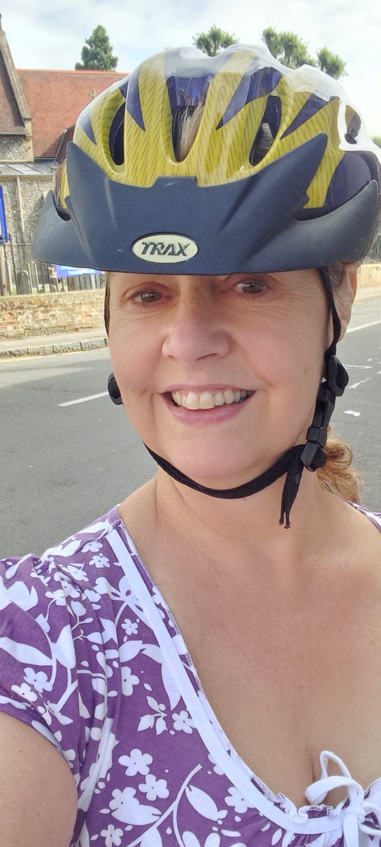 SusanEDT's tweet photo. First trip out with my new bike Miles.  We can go everywhere now! https://t.co/OmZUwvWkZC