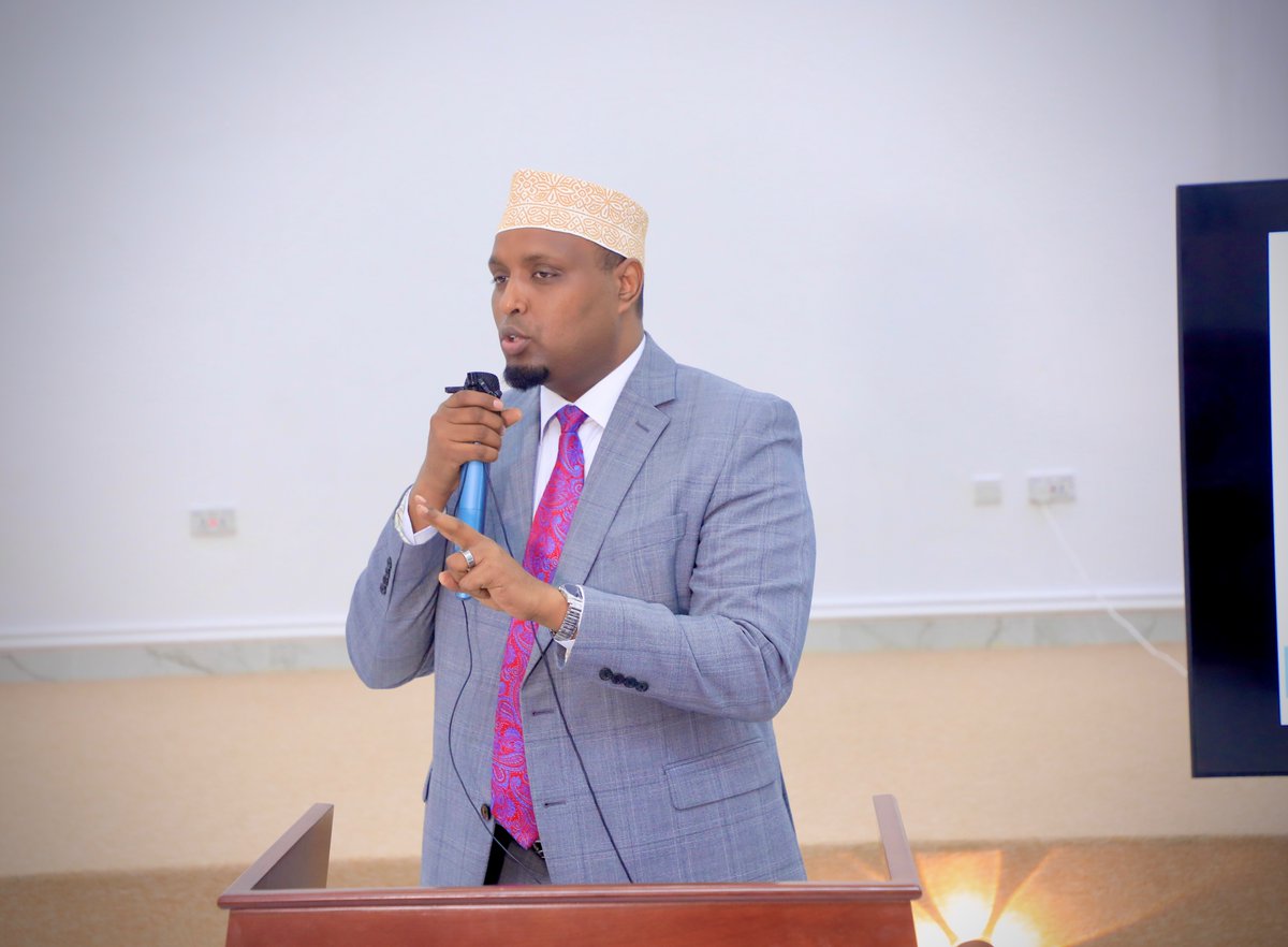 MoPIED_Somalia's tweet photo. Today, @MoPIED_Somalia organized a consultative meeting with private sector leaders to contribute to the Economic Transformation Pillar of the National Transformation Plan (NTP: 2025–2029). The conference focused on opportunities and challenges in the economic sector. https://t.co/jCAu6YHb1U