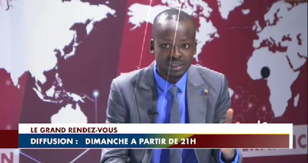 LandryAdelakoun's tweet photo. Politique funambulesque, #diplomatie sans scrupule, entorse à l'éthique, outil des profiteurs ou art indispensable en #politique ?

Ce dimanche à partir de 21h (GMT+1), je suis sur Canal 3 #Benin (Canal +n°3 &amp; 282 et TNT n°) pour opiner sur " La trahison en politique " https://t.co/WhHFFxTa6z