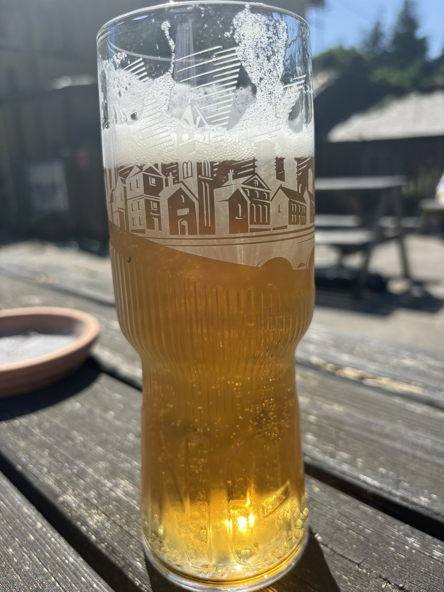 GavalarSwfc87's tweet photo. Match Day With The Boy🦉#swfc https://t.co/ljBnzC1C50