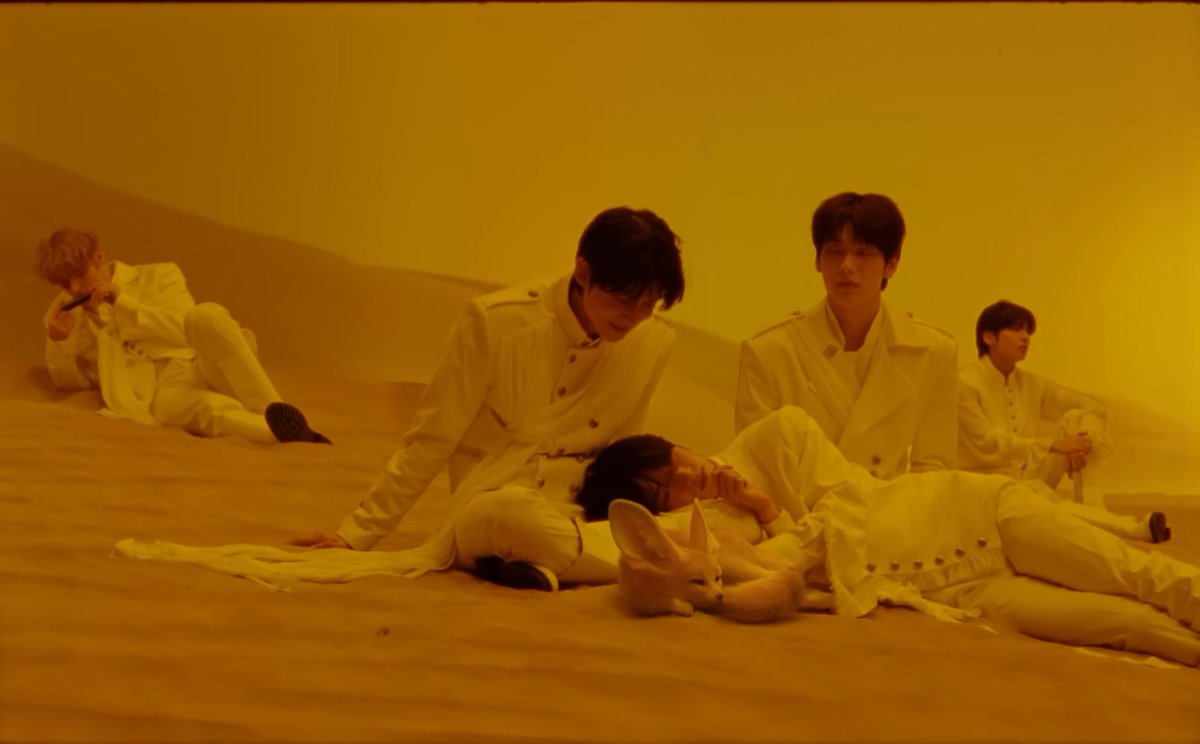 RYTHMGYU's tweet photo. i'm glad txt's lore is fairytale themed i will never find a group as beautiful as tubatu i guess https://t.co/4h3UkylyyR