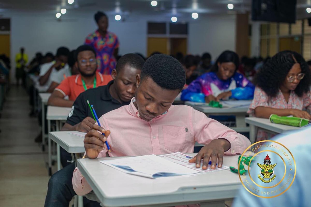KSA_KNUST's tweet image. 2 Corinthians 4:16,17
That is why we never give up. Though our bodies are dying, our spirits are being renewed every day. For our present troubles are small &amp;amp; won’t last very long. Yet they produce for us a glory that vastly outweighs them &amp;amp; will last forever! #ExaminationWeek