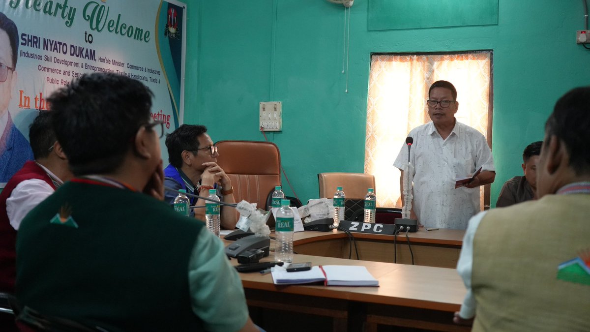 NyatoDukam's tweet image. Chaired a crucial coordination meeting with #CBOs and #PRIs in #Daporijo today. Engaged in productive discussions centered on our collective commitment to advancing our district’s development and addressing key challenges together. Looking forward to the positive changes ahead.