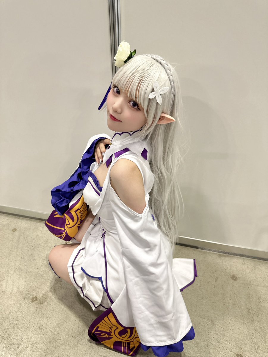 初コミケ‼️初コスプレイベント‼️

エミリアで参加しました〜❄️🫧

色々無知で全然回ったり出来なかったけど、たくさんの人に撮ってもらえてほんとにほんとにたのしかったです^_ ̫ _^

今度またリベンジしたい🥺🤍

 #C104コスプレ #C104