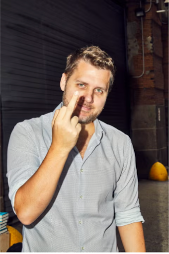 bindiya_ganatra's tweet photo. "People think life’s about avoiding getting knocked down."

"It’s NOT."

"It’s about learning how to get back up."

— @markmanson, A F*cking Wise Writer

Image Courtesy of Men's Health magazine https://t.co/fmt4mOO34c